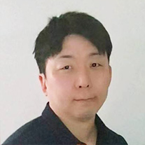 リハビリトレーナー写真