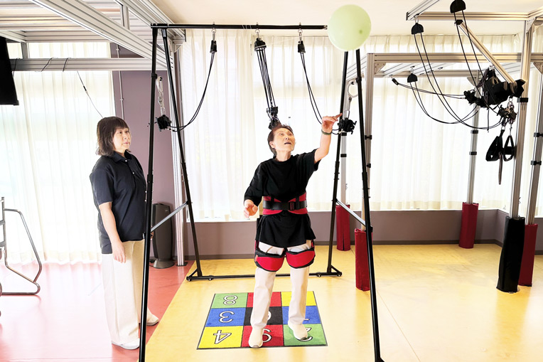 ライトタイプを使って個別訓練を行っている様子